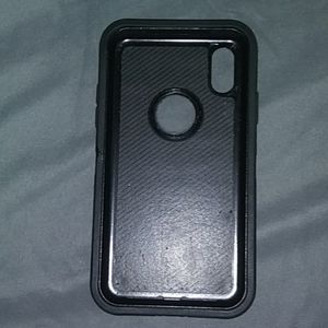 iPhone XR OtterBox phone case